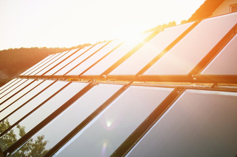 Zonnepanelen op zuidoost- of zuidwestelijke daken