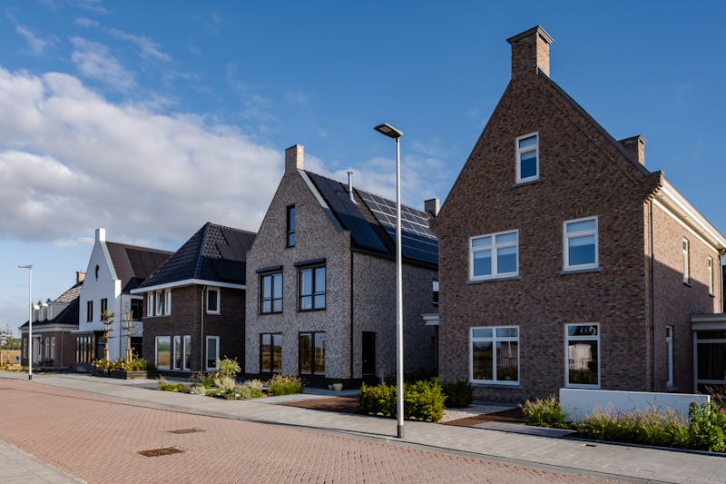 Zonnepanelen op Oost- of westelijke daken