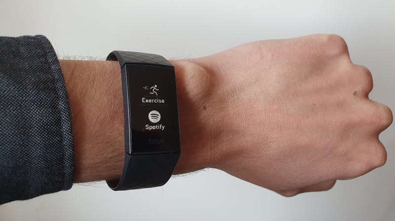 Fitbit Charge 4