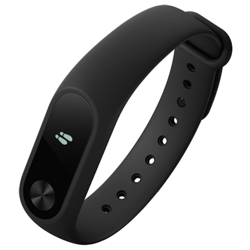 Je hoeft de Mi Band 2 niet vaak op te laden: de accu gaat 30 dagen mee.