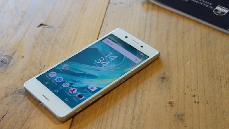 Sony Xperia X