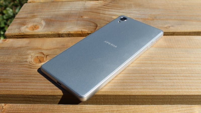 Sony Xperia X