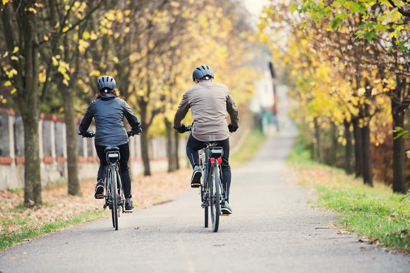 Senioren op de e-bike