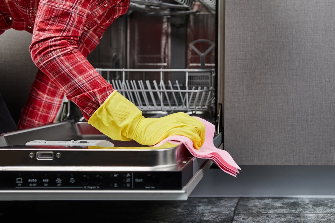 Zo houd je je vaatwasser schoon en fris: de beste tips