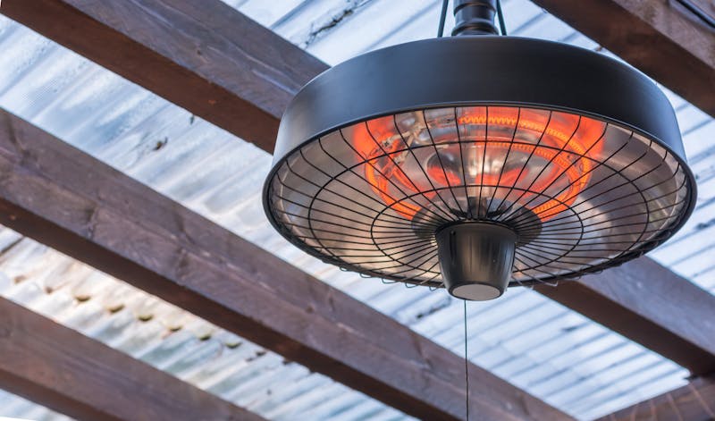 Terrasverwarmer voor aan het plafond van je veranda