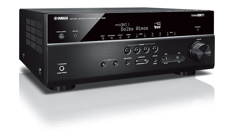 Yamaha-receiver met Dolby Atmos op de display.