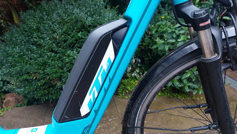 E-bike met semi-geïntegreerde accu