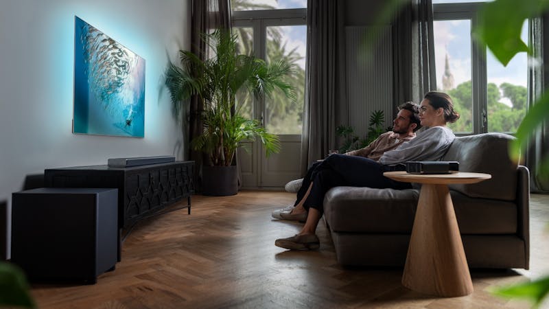 De Philips B97 soundbar in een woonkamer