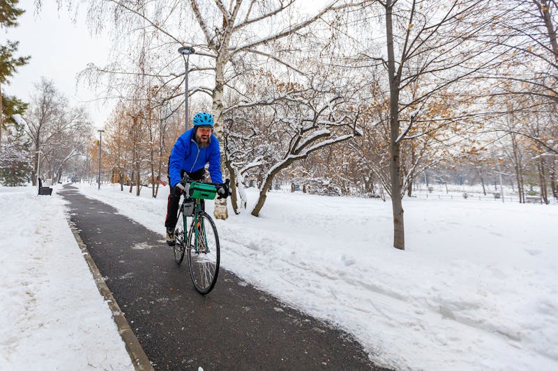 Fietser in winters park