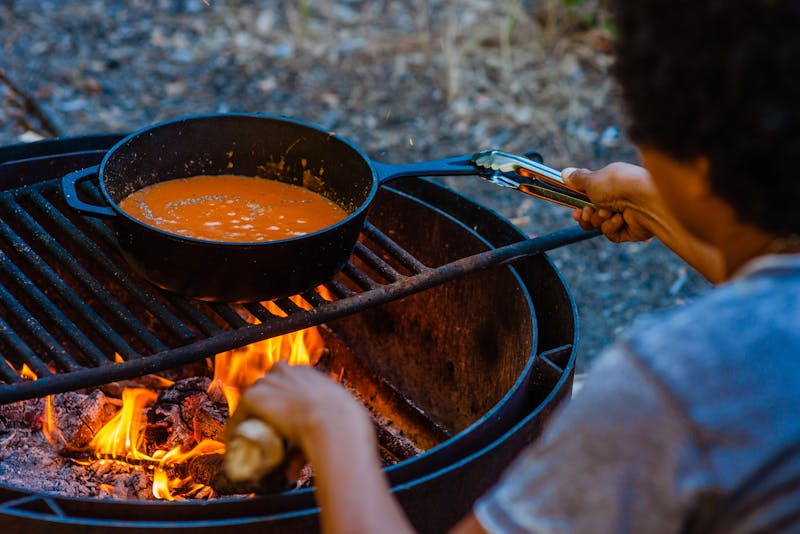 Saus maken op open vuur