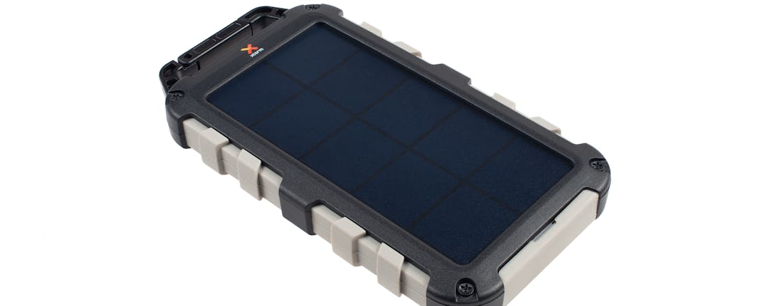Review: Xtorm FS305 solar charger robust 4x