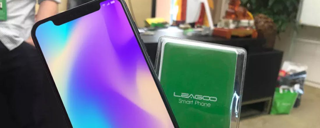 Deze Chinaphone lijkt wel érg op iPhone X