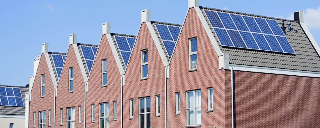 Zonnepanelen op dak Zonnepanelen kopen: waar moet je op letten?