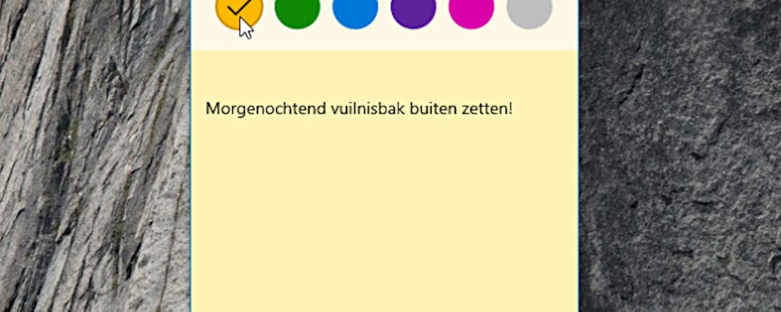 stickynote.jpg Notitieblaadjes op het bureaublad met Sticky Notes