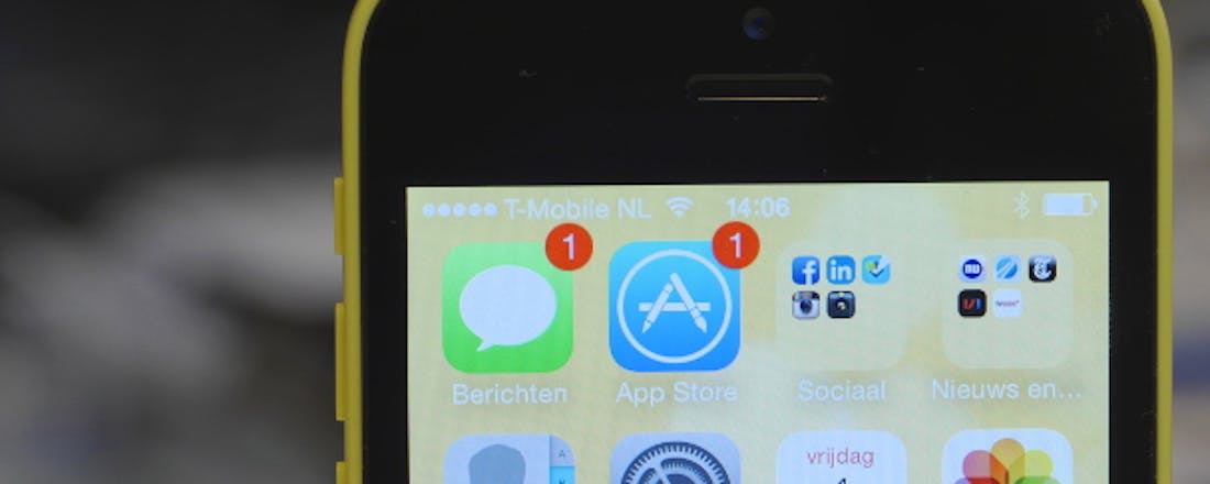 computertotaal_22819_ysyyom04dr8rv8oh.jpg iPhone 5c - Apple-telefoon in kleurrijk plastic omhulsel