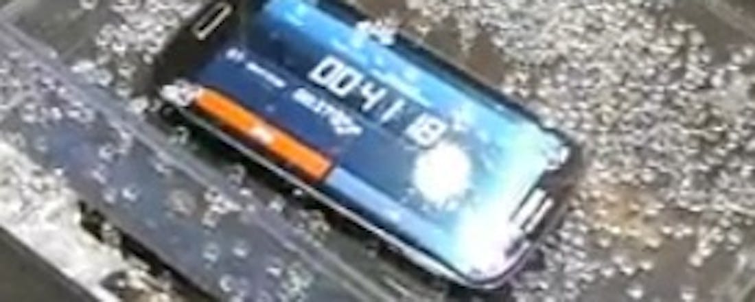 computertotaal_14112_deqgspyw3ri2tsn5.jpg Smartphone: Wat te doen bij waterschade