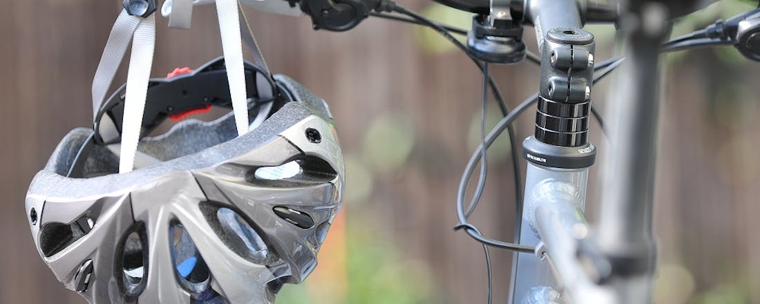 Fietshelm aan stuur Dit zijn de nieuwste snufjes van fietshelmen