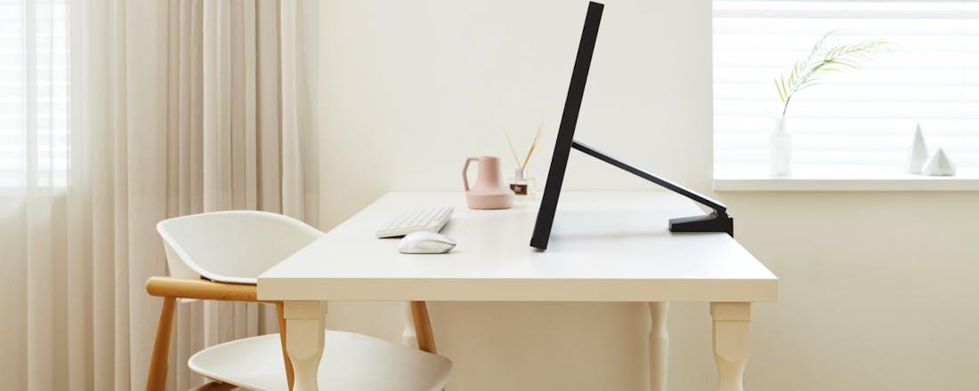 samsung-space.png Samsung Space Monitor LS32R750U - Aan ruimte geen gebrek