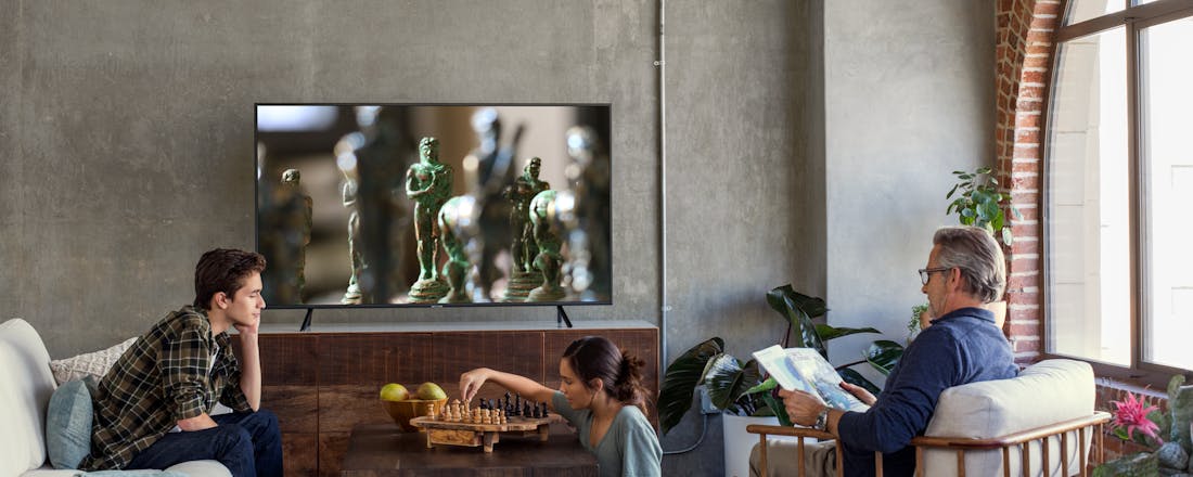 nu7100_b.jpg Review Samsung UE55NU7100W - Ultra HD instapmodel