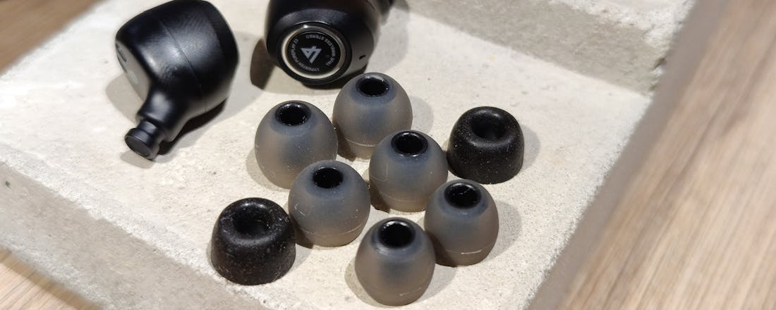 oordopjes2.jpg Zo houd je je draadloze oordoppen schoon