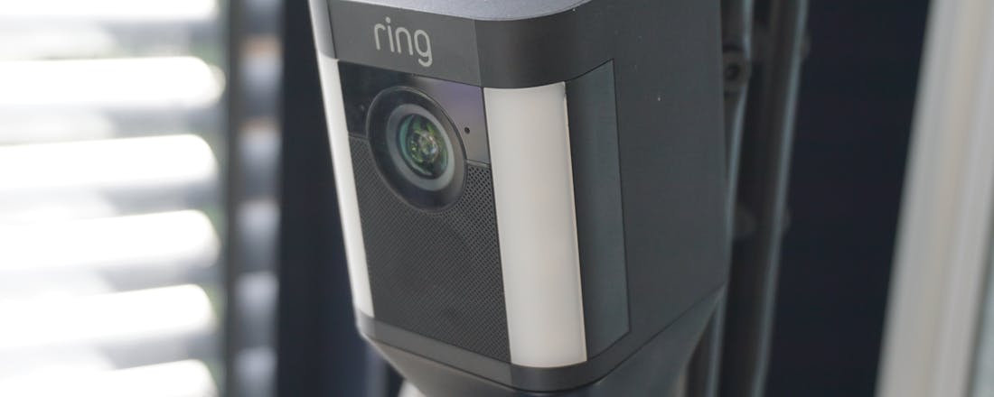 dsc00734.JPG Ring Spotlight Cam - complete beveiligingscamera voor buiten