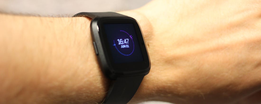 2_hqwzOGh.jpg Fitbit Versa - Sportievere Apple Watch