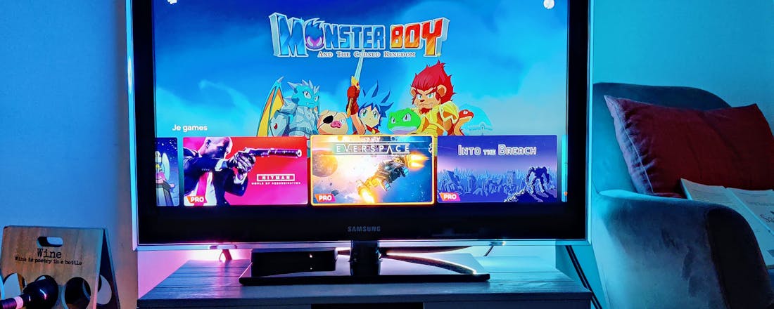 philips-hue-play-gradient-lightstrip-foto-6.jpg Review Philips Hue Play Gradient Lightstrip - duur, maar wel leuk