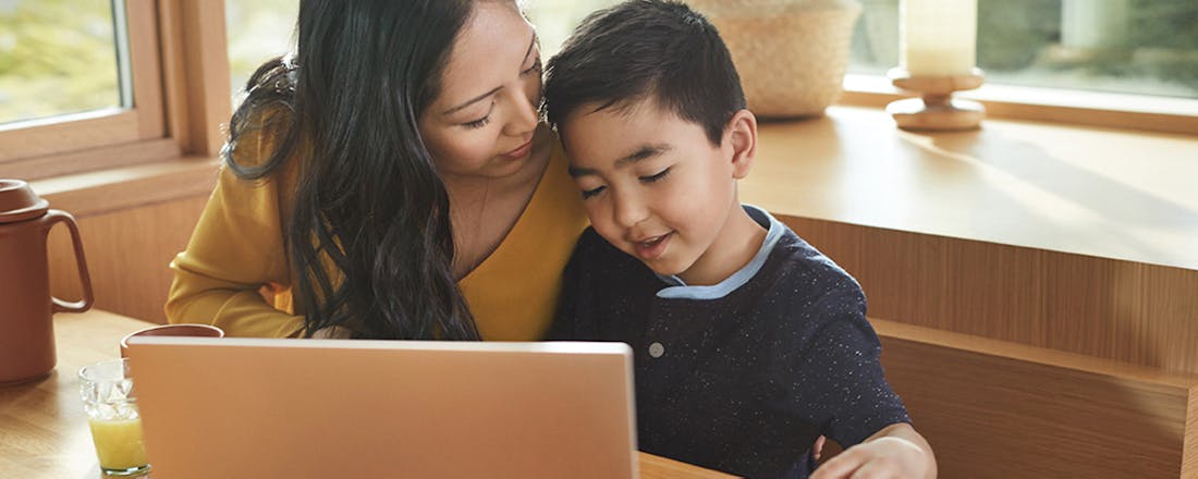 hero-mother-son.png Slim thuiswerken door te multitasken