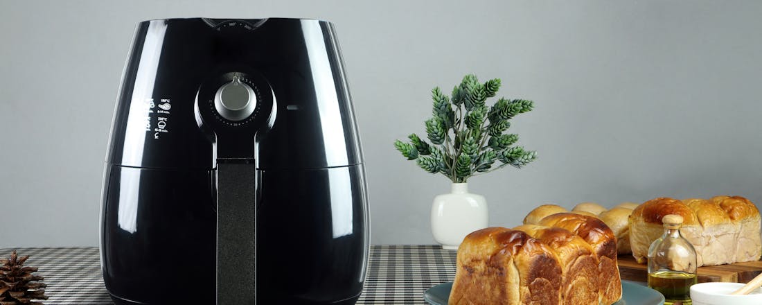 airfryer met broden Airfryer of oven: waar bespaar jíj meer mee?