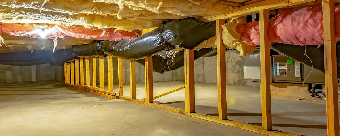 Een geïsoleerde kelder Energieprijzen door het dak? Dit moet je weten over vloerisolatie!