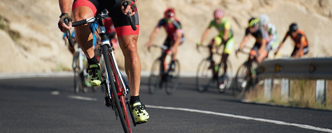 Zie ook 458037537. Wielrenner tijdens wedstrijd. Let op, afwijkend formaat! Langwerpig ipv rechthoekig! Zo werken de sensoren op je racefiets en dit heb je eraan