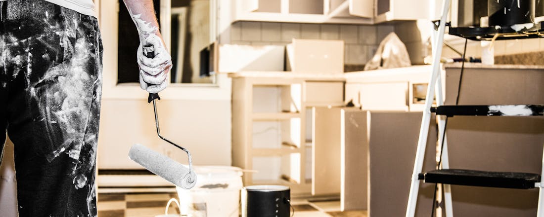 Keuken schilderen Keuken opknappen voor dummies: zo geef je 'm zelf een nieuwe look