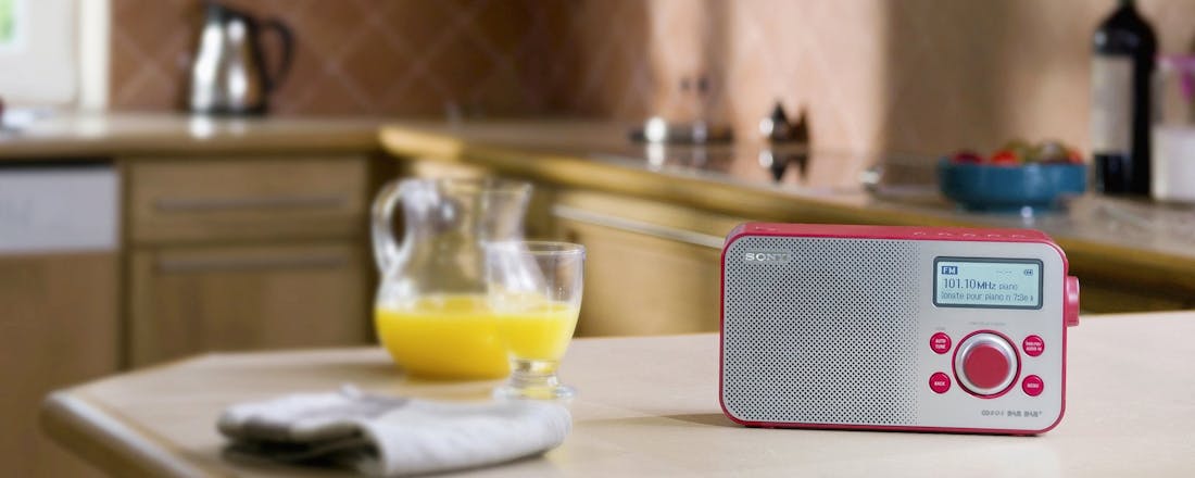Een tafelradio kun je makkelijk naar elke kamer meenemen. Wat kun je tegenwoordig van een radio verwachten?