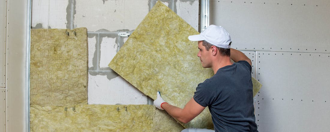 Man brengt isolatie aan Je huis beter isoleren, zo pak je dat aan!