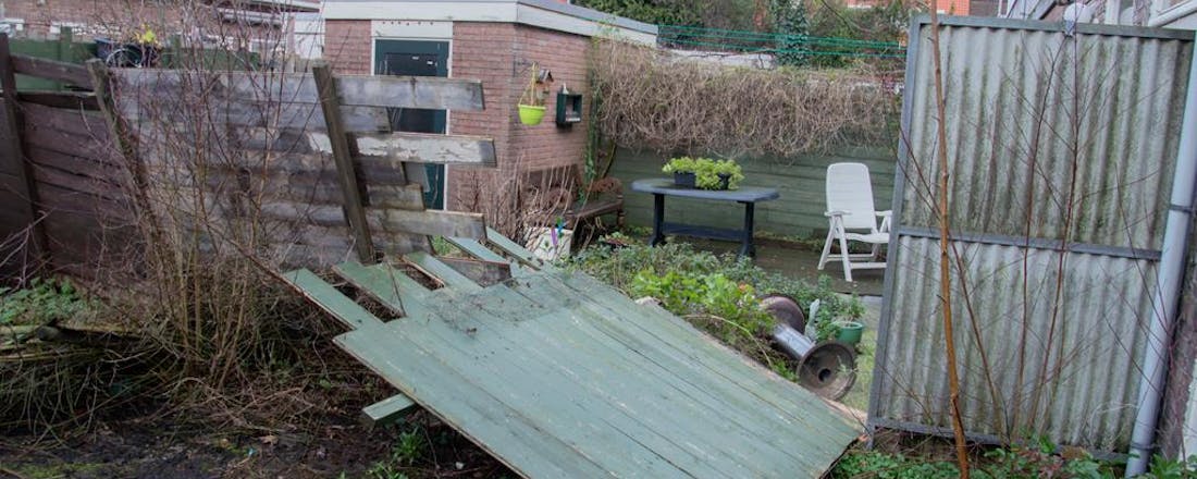 Schuttingherstel na storm Poly