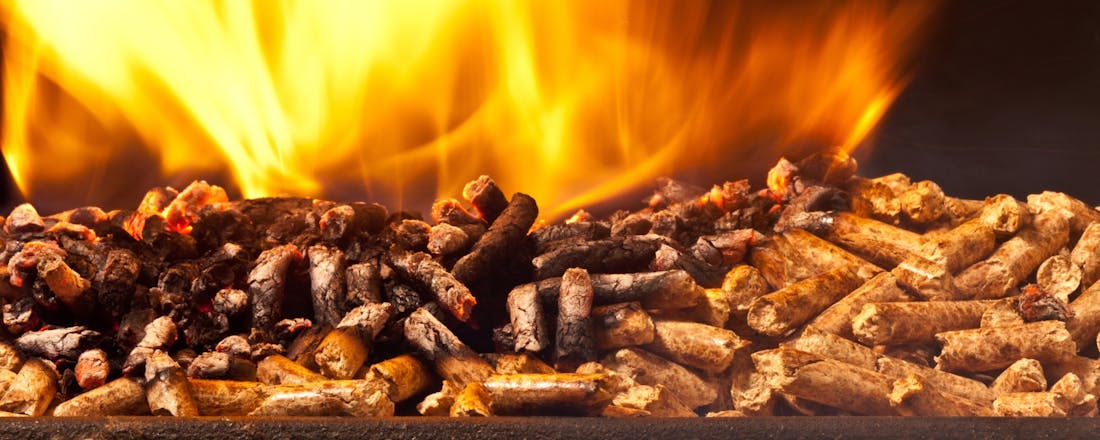 Brandende houtpellets Verwarmen met een pelletkachel: alternatief voor cv?