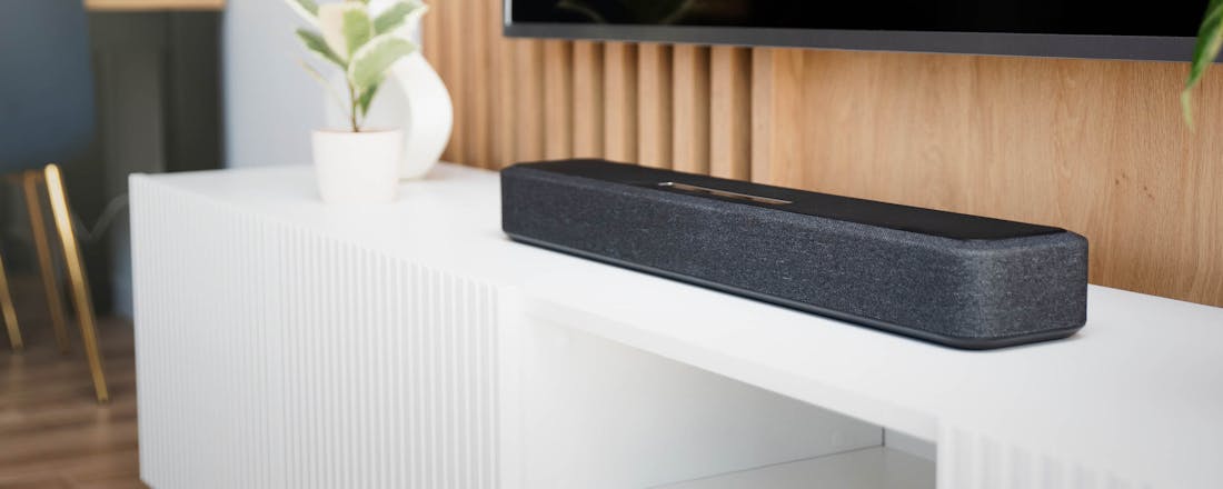 Soundbar onder televisie Waar voor je geld: 5 (spot)goedkope soundbars van maximaal 300 euro