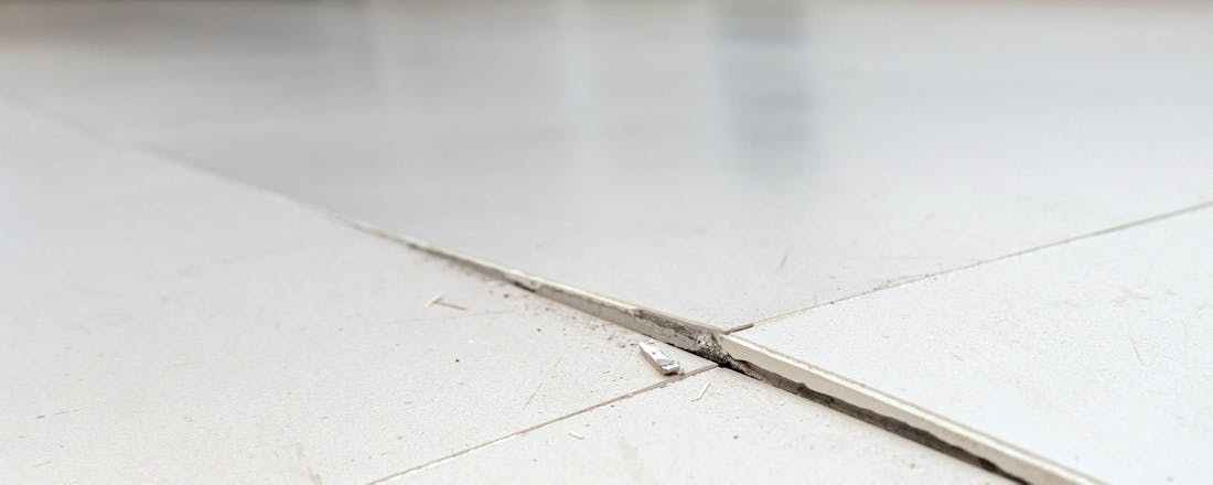 Voorkom gebarsten tegels: dit moet je weten over bewegingsvoegen