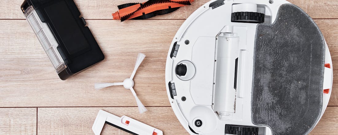 Binnenzijde robotstofzuiger Zo onderhoud je een robotstofzuiger