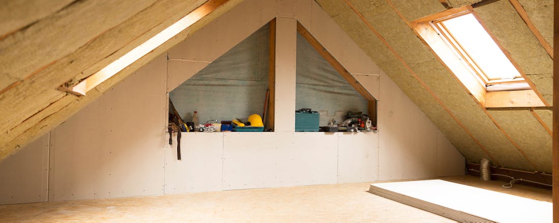 Geïsoleerd dak binnenkant Stappenplan: Zo isoleer je zelf het dak van je zolder