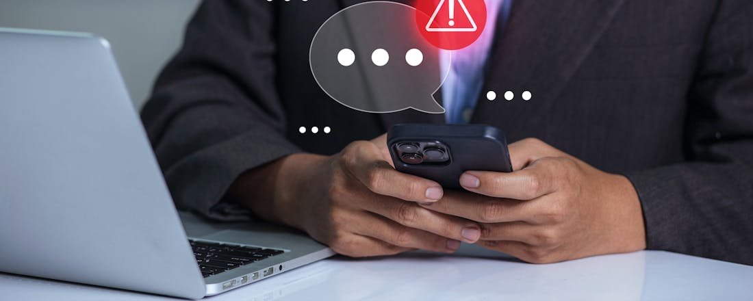 Man heeft spyware op zijn telefoon Spyware op Telegram en Signal? Wees er scherp op!