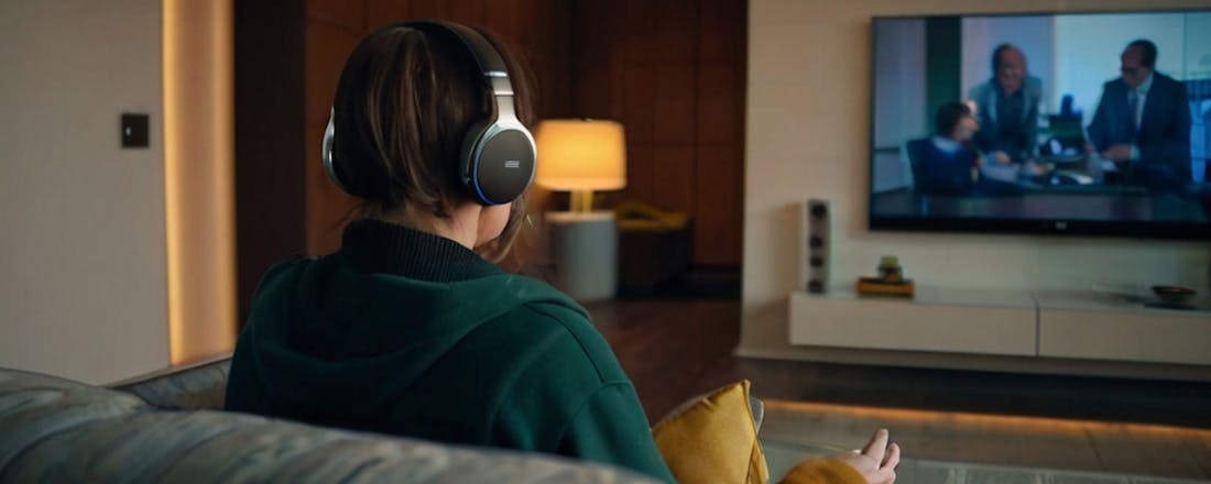 Zo sluit je een hoofdtelefoon aan op je televisie