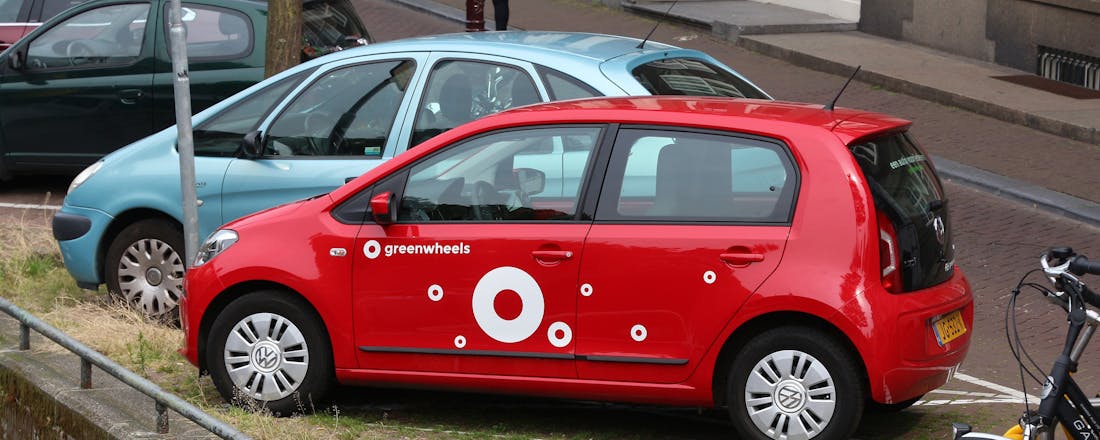 Deelauto in Amsterdam Zo bereken je of je geld kunt besparen met een deelauto