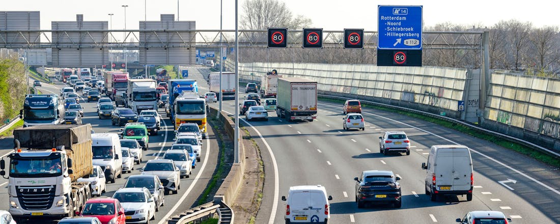Verkeersbordherkenning: hoe werkt dat bij een elektrische auto?