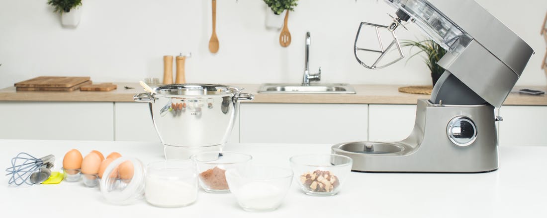 Keukenmachine op aanrecht Waar moet je op letten bij de aankoop van een keukenmachine?