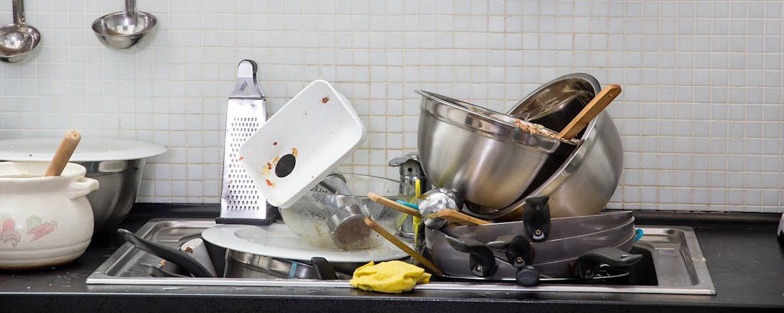 Rommelkeuken ⏱ Eerste hulp bij onverwacht bezoek: in 10 minuten je keuken opgeruimd