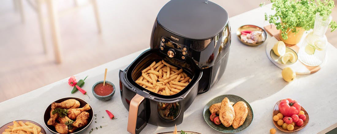 Philips Premium Smart Sensing HD9867/90 Waar voor je geld: 5 betaalbare grote airfryers voor de lekkere trek