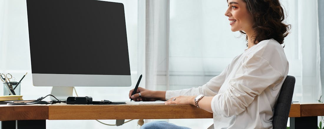 Waar voor je geld: 5 in hoogte verstelbare bureau's voor een ergonomische werkplek