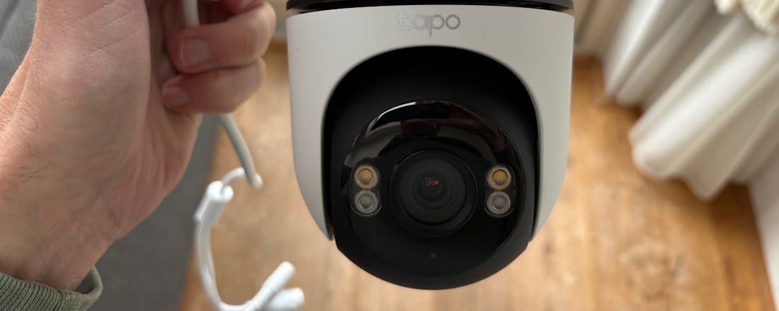 Behuizing van TP-Link Tapo C545D Review TP-Link Tapo C545D – Vaste en beweegbare camera ineen