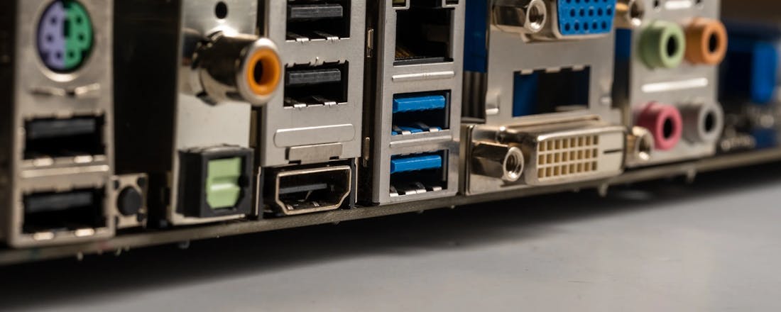 Waarom je monitor op het moederbord aansluiten je pc vertraagt